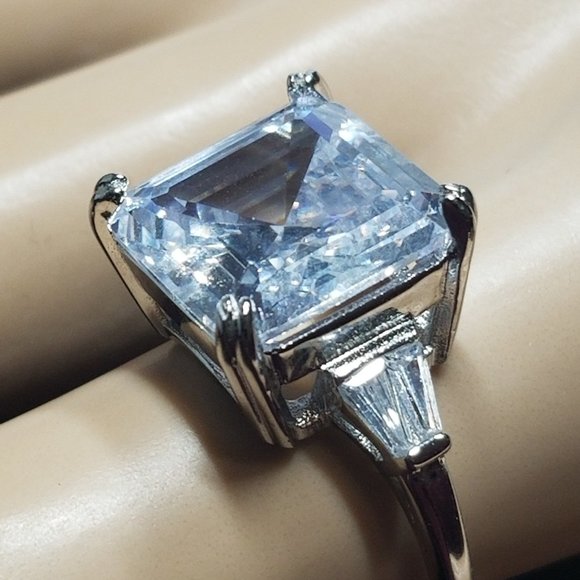 Monica Asscher Cut 9.5 carat CZ Engagement Statement Ring 925 Sterling Silver - Picture 5 of 16